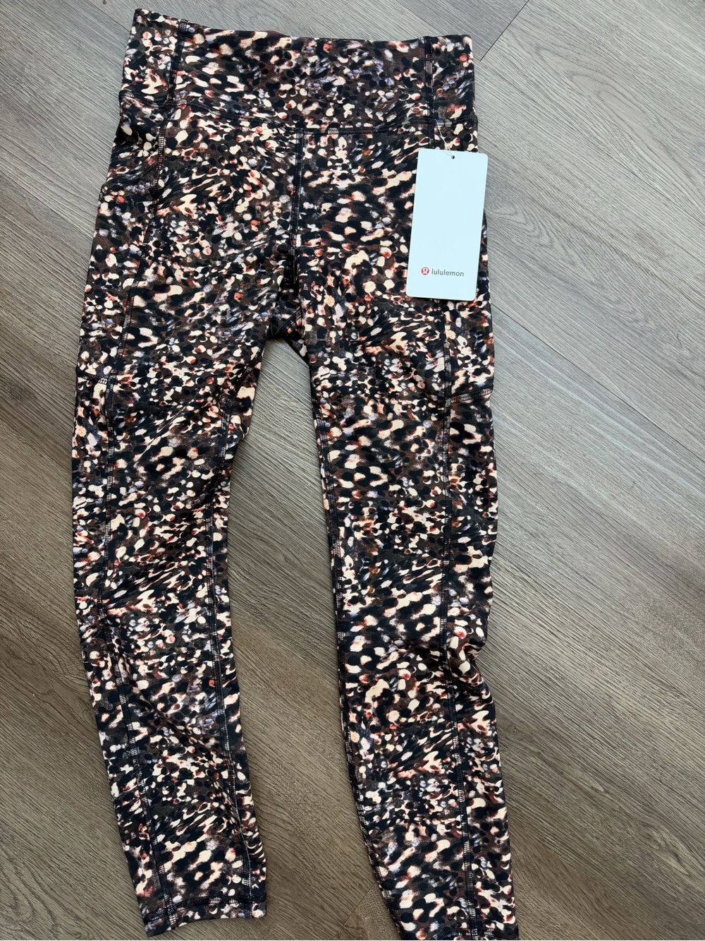NWT Lululemon Invigorate HR Tight Sz 6